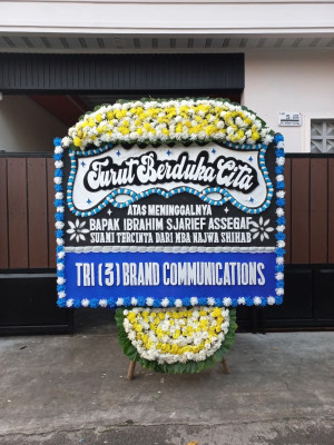 Papan Bunga Duka di Bina